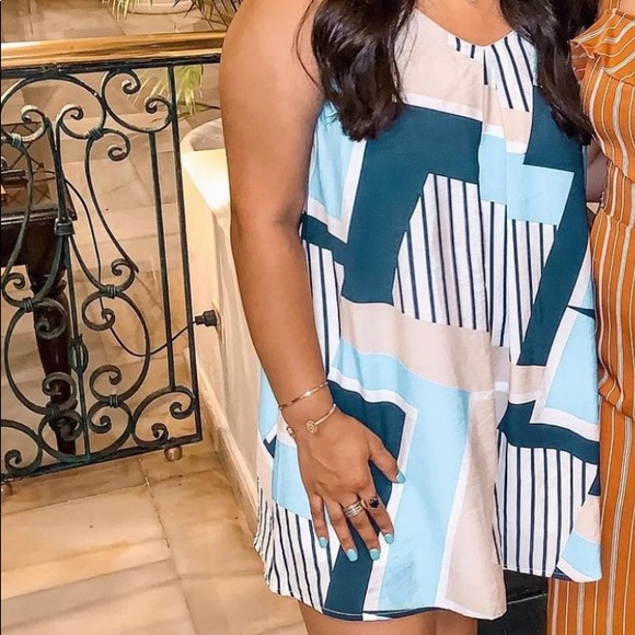 Cute casual sleeveless dress! - Picture 3 of 3